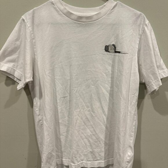 Uniqlo Kaws Men's White T-shirt - Picture 1 of 2